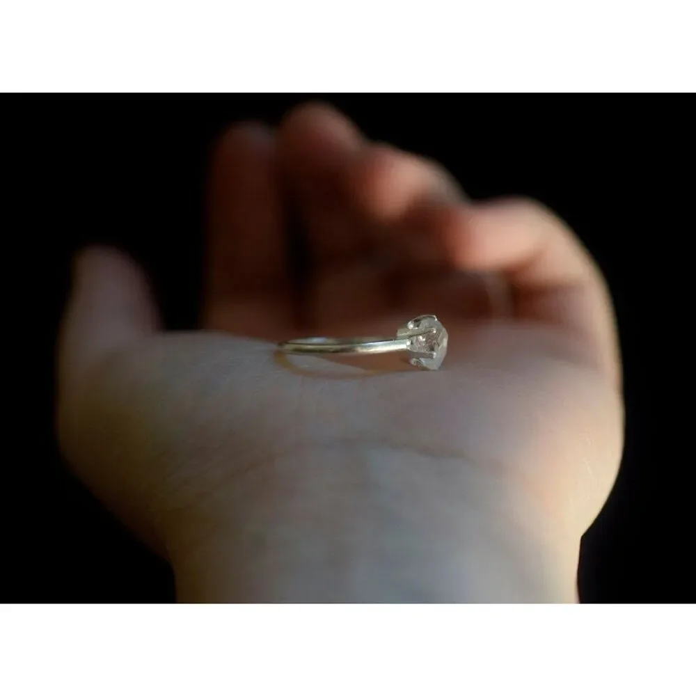 alternative raw diamond engagement rings, raw crystal size 4 5 6 7 8 8 9 10 11